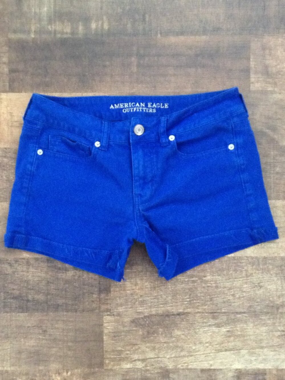 ⭐AMERICAN EAGLE DENIM SHORTS in Royal Blue, size 8 ⭐